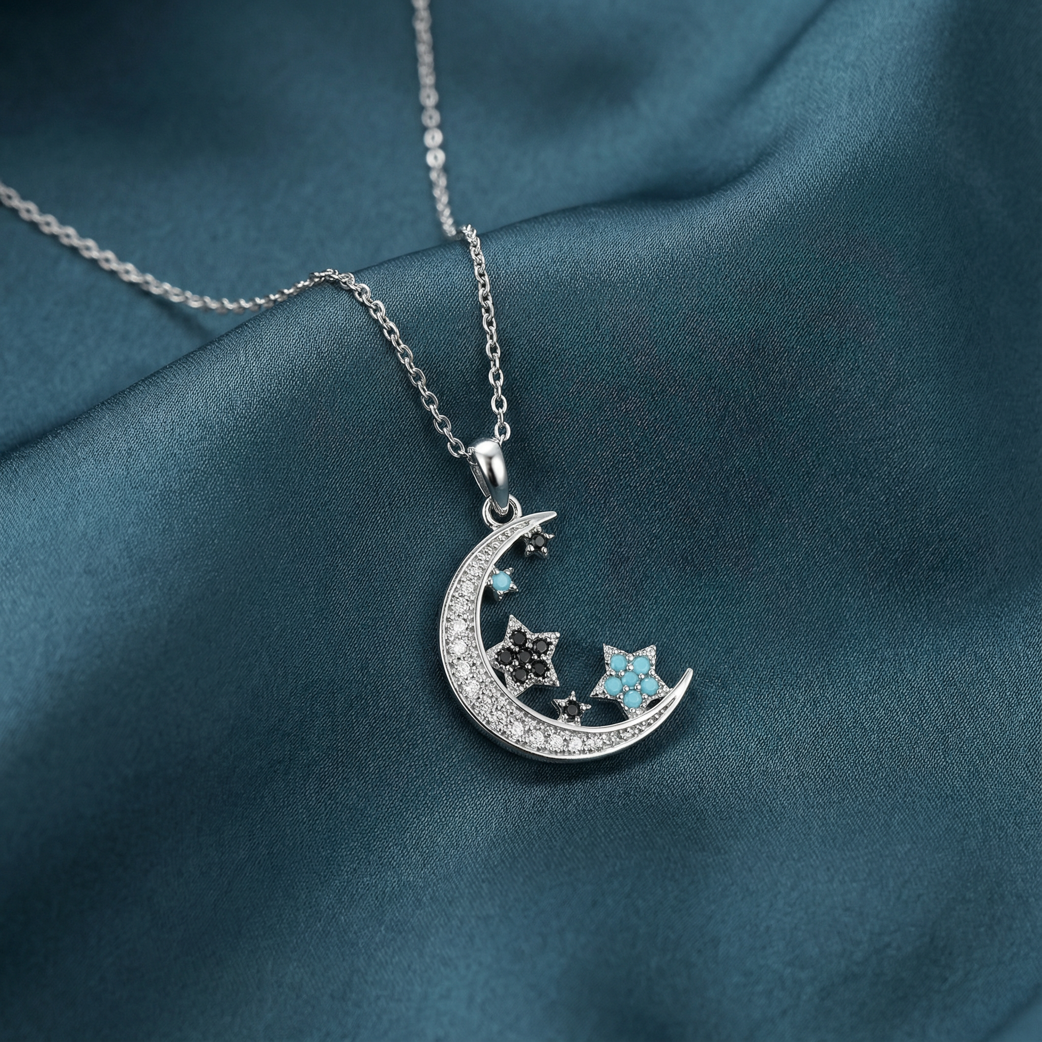 Gümüş Ay ve Yıldızlar Kolye