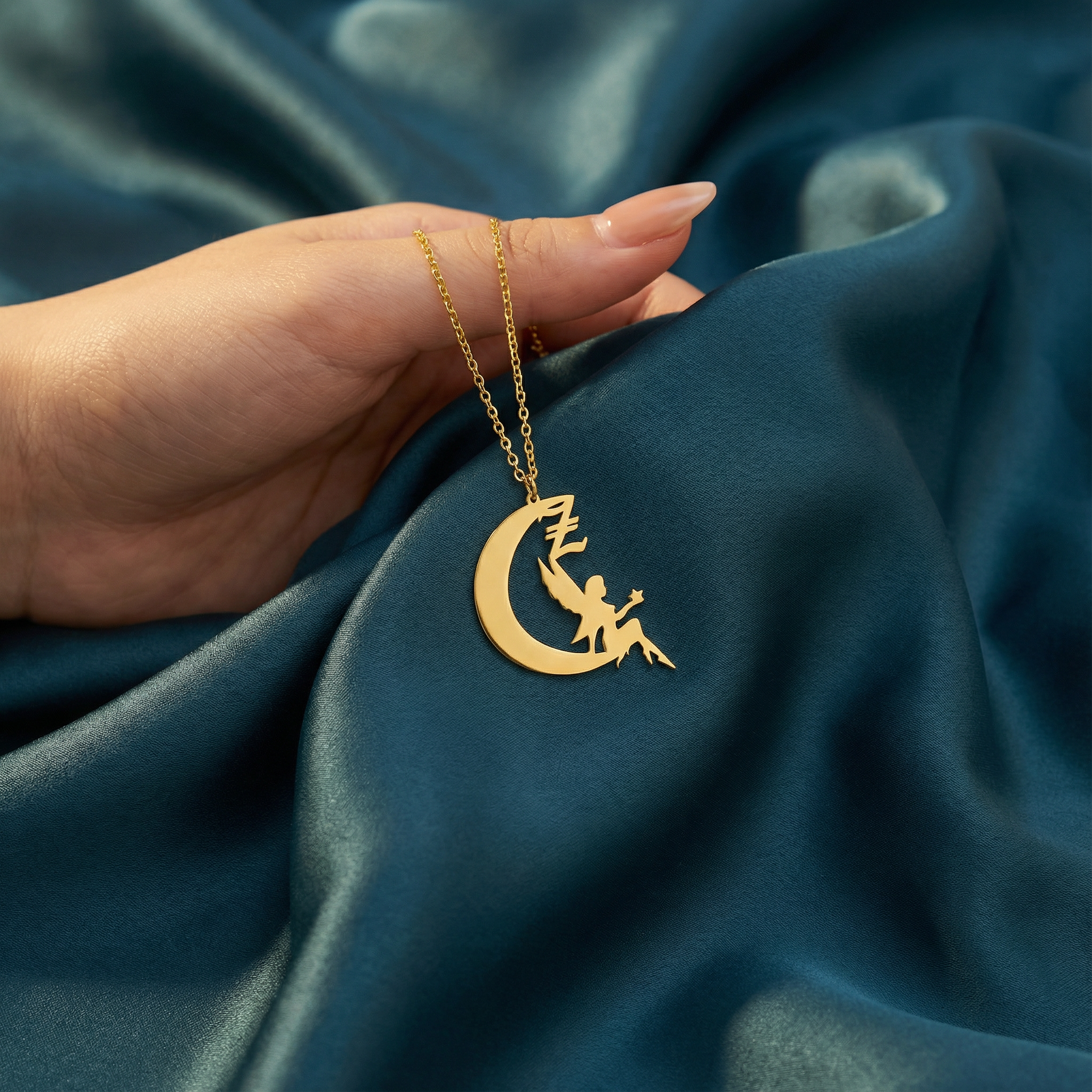 Gümüş Ay Perisi Kolye