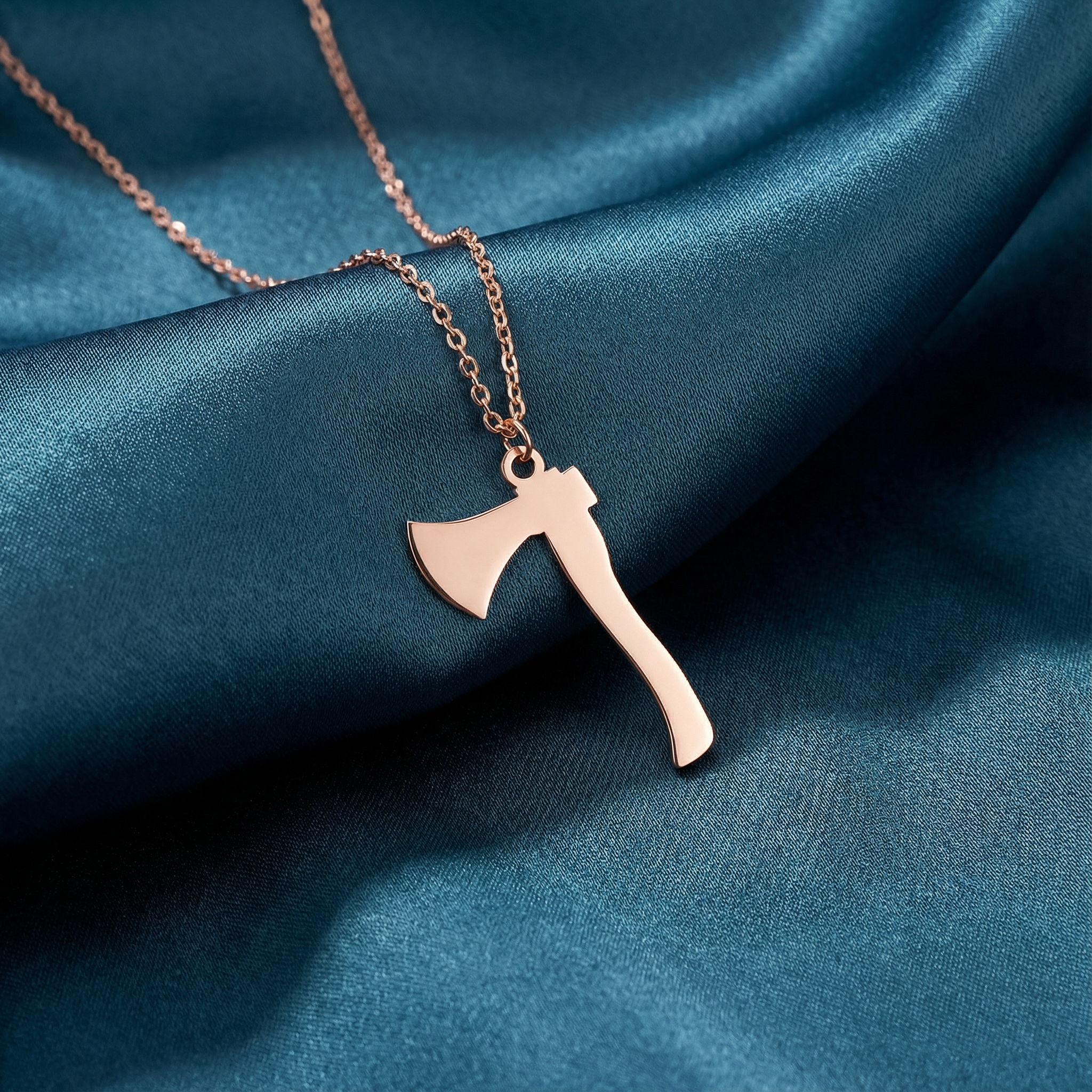 Gümüş Balta Kolye