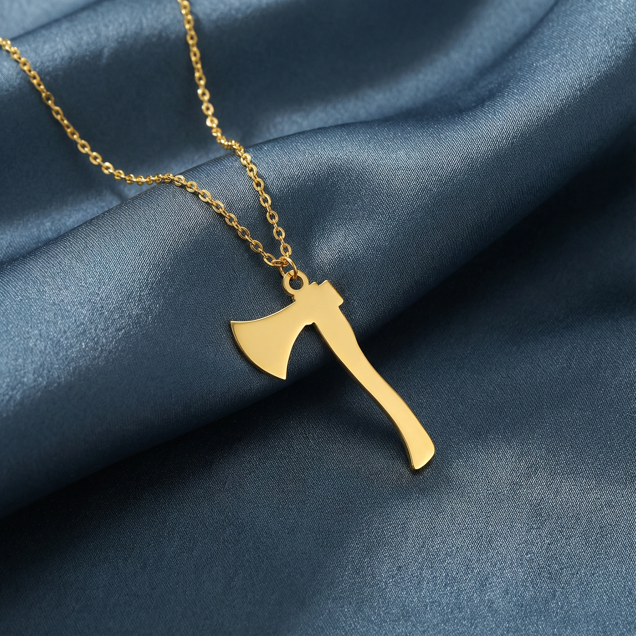 Gümüş Balta Kolye