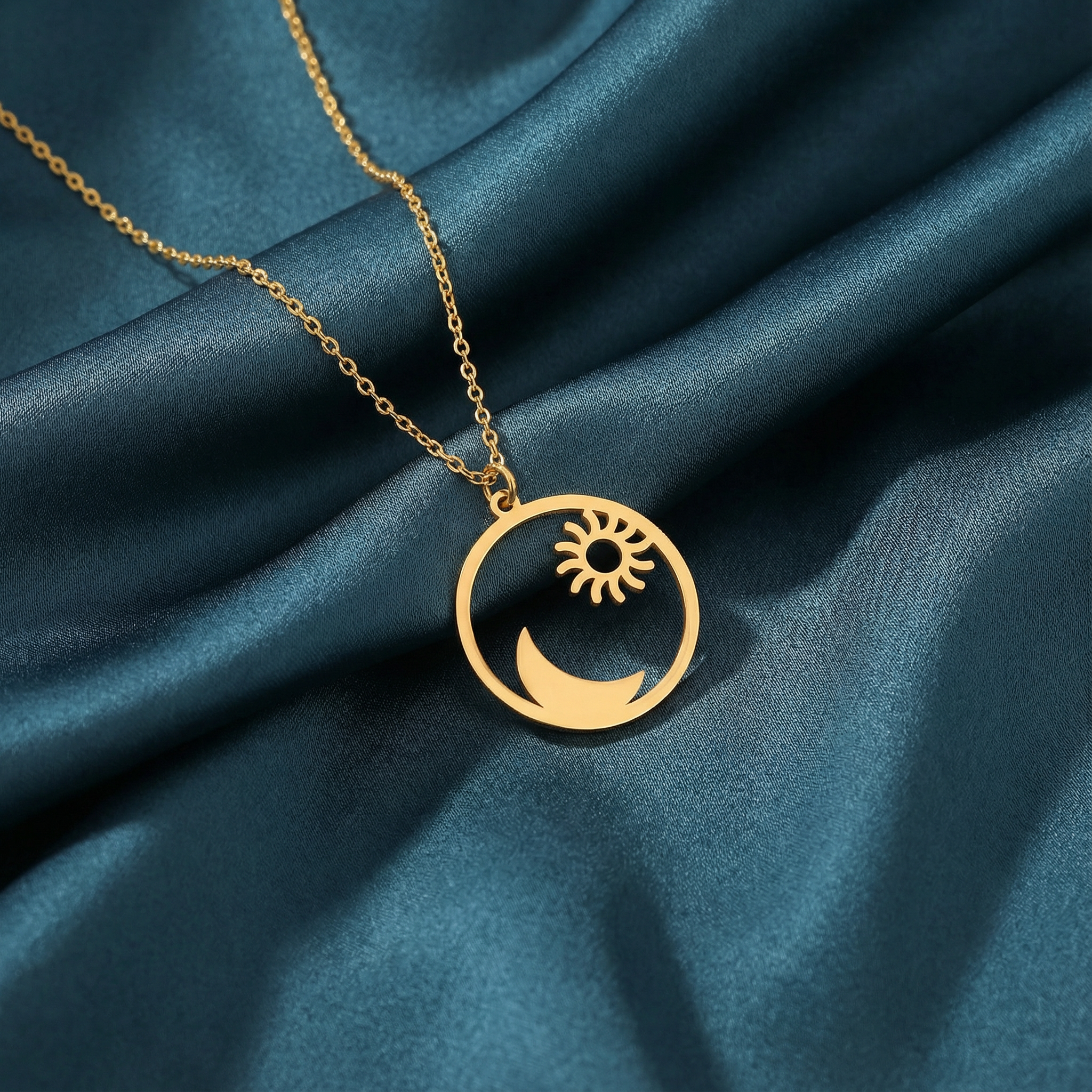 Gümüş Gece ve Gündüz Kolye