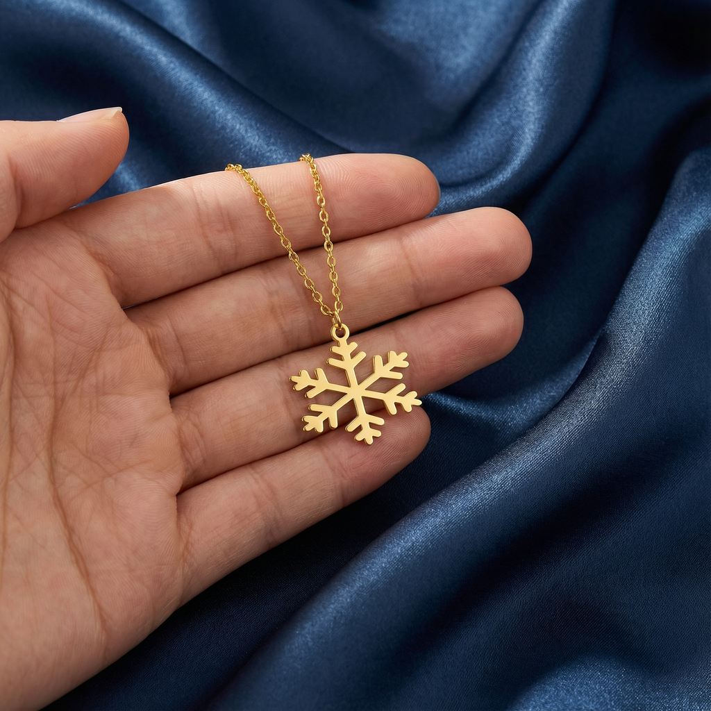 Gümüş Kar Tanesi Kolye