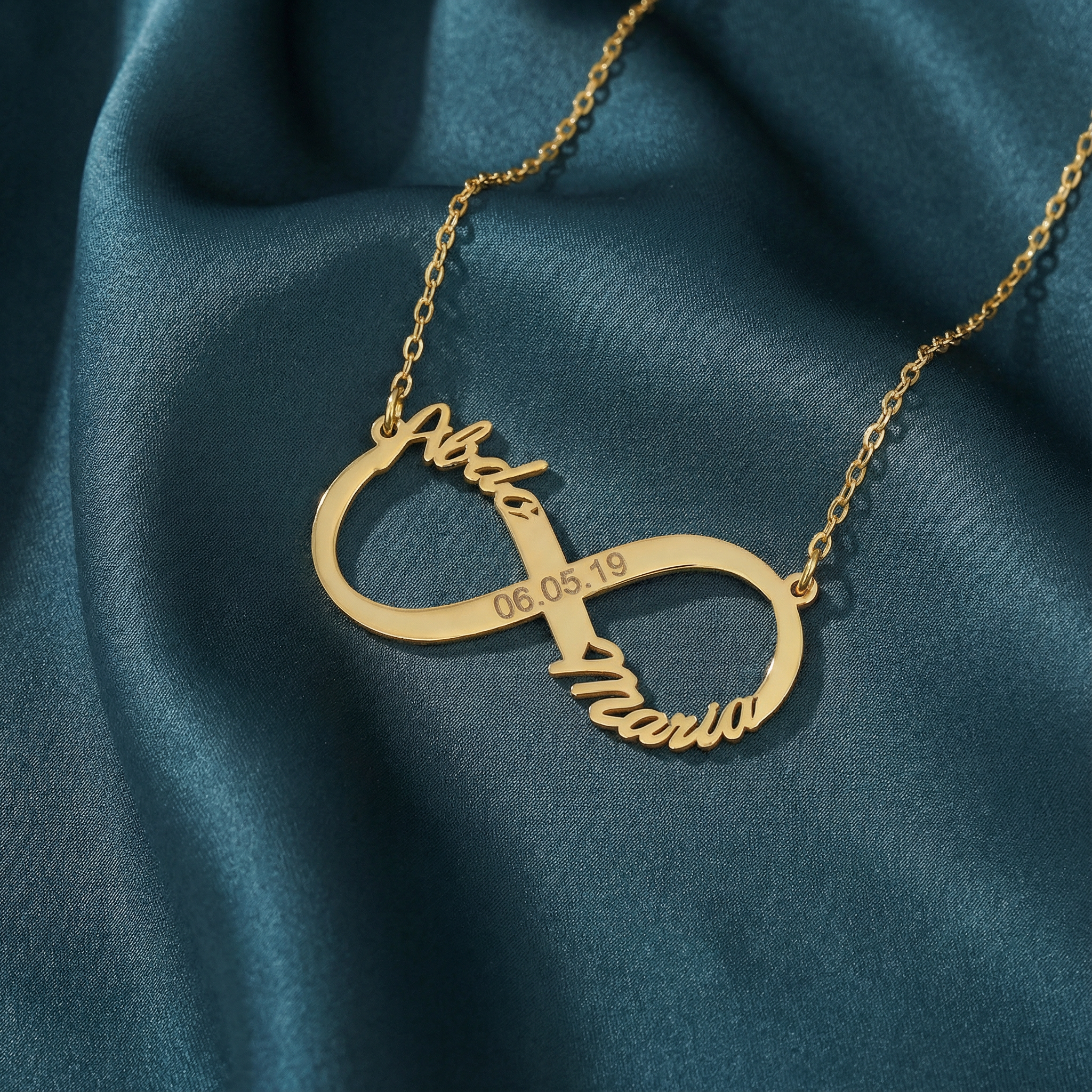 Gümüş Sonsuzluk İsimli Kolye