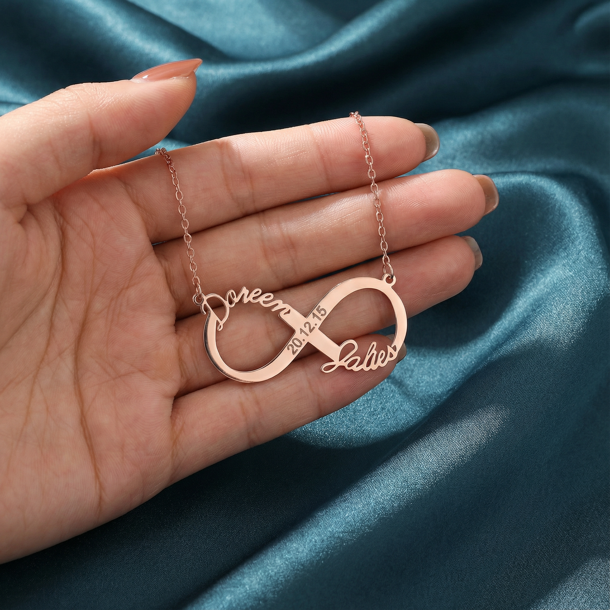 Gümüş Sonsuzluk İsimli Kolye