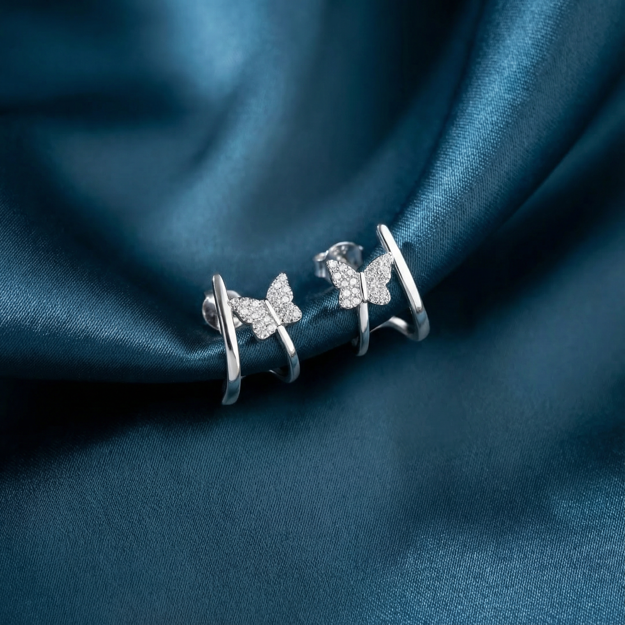 Gümüş Kelebek Küpe