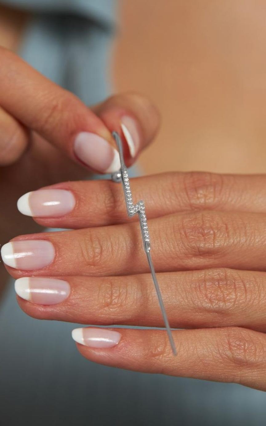 Gümüş Şimşek Küpe